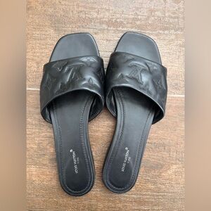 Preowned - Louis Vuitton Neo Revival Flat Mule